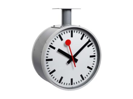 Metro analogue outdoor clockMetro analogue outdoor clock