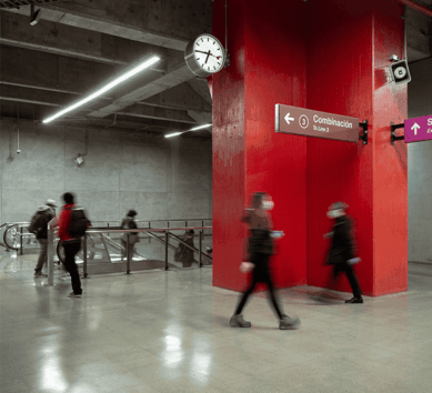 Ñuñoa - swiss railway clock